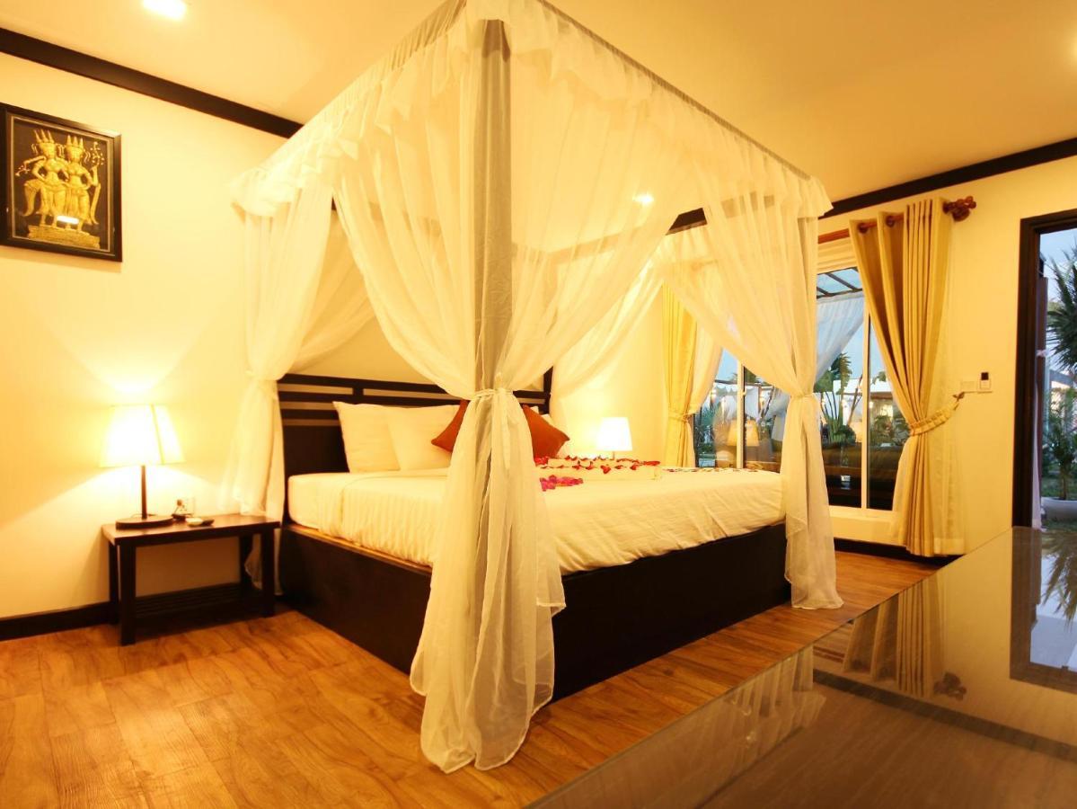 Twin Palms Resort Sihanoukville Exterior foto