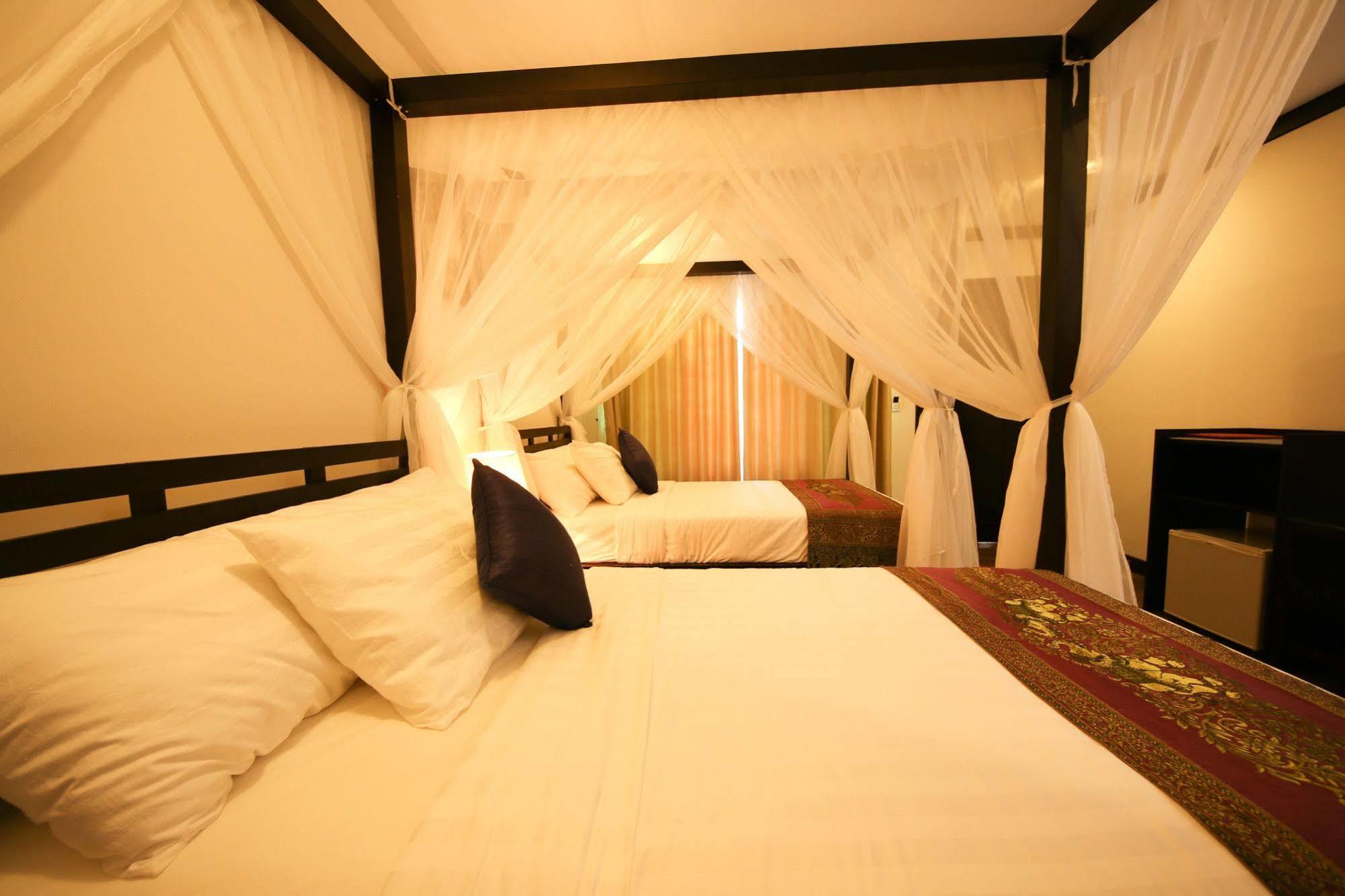 Twin Palms Resort Sihanoukville Exterior foto