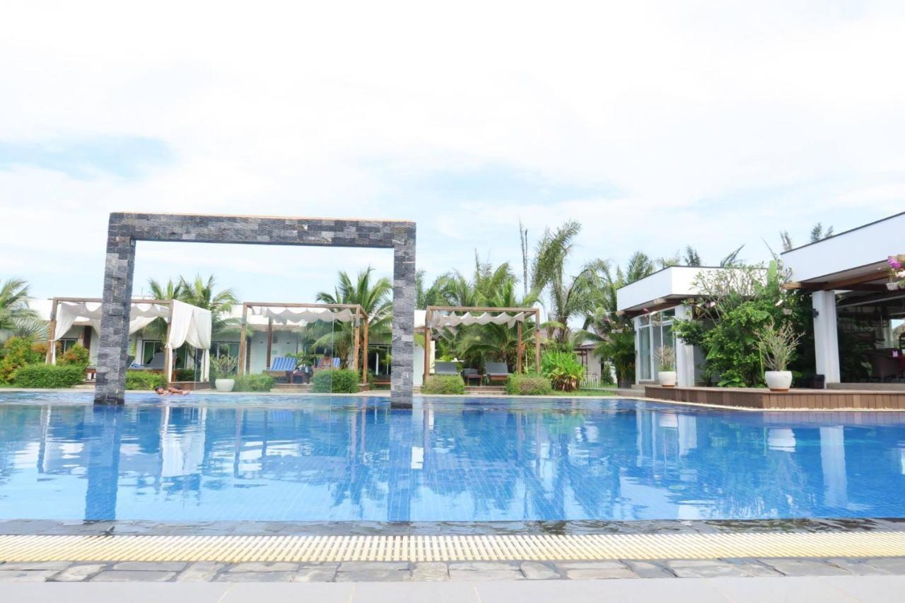 Twin Palms Resort Sihanoukville Exterior foto